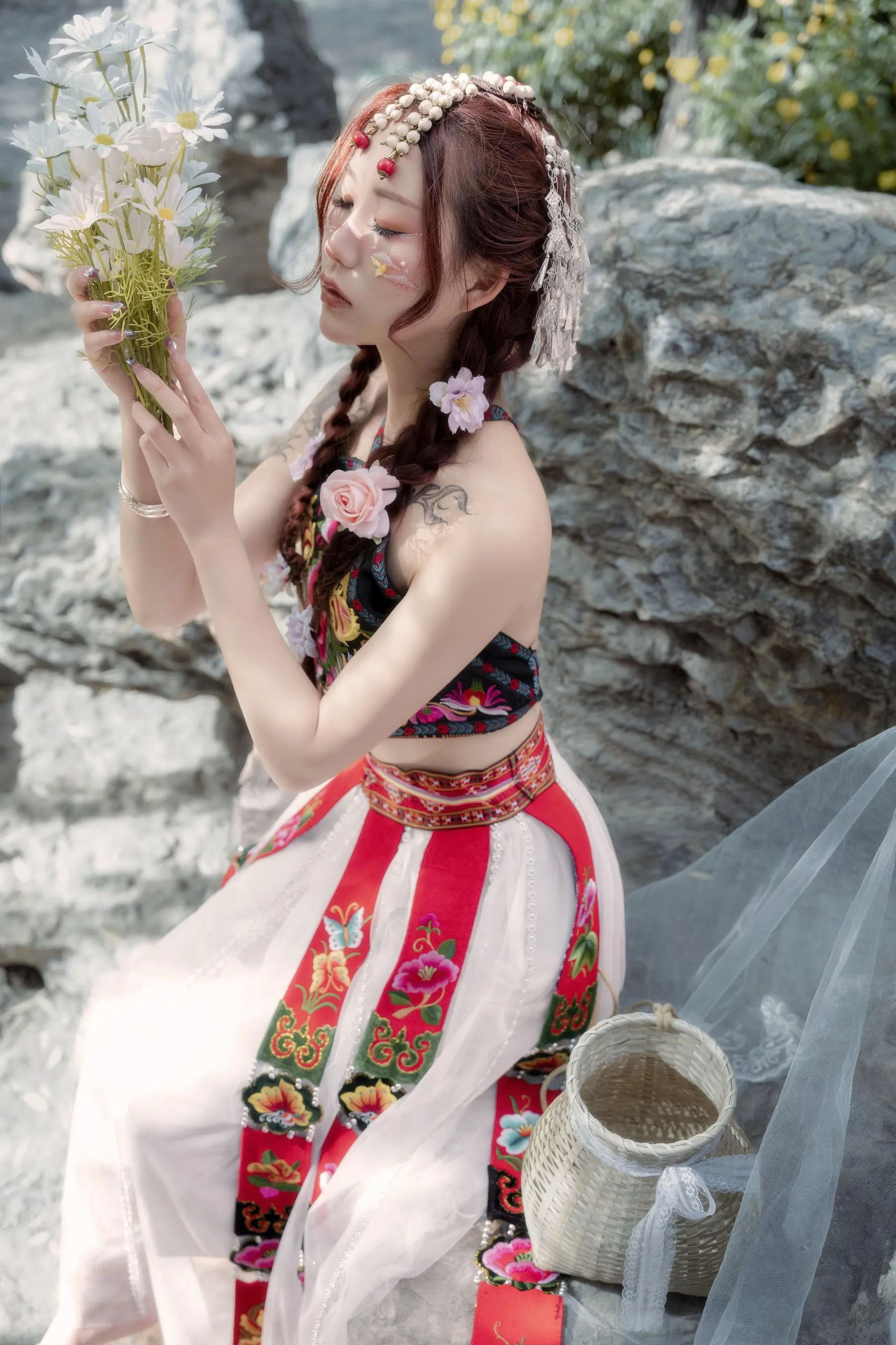 [艺图语] 2022.07.02 蔷薇少女 邓娃儿 [28P]插图3